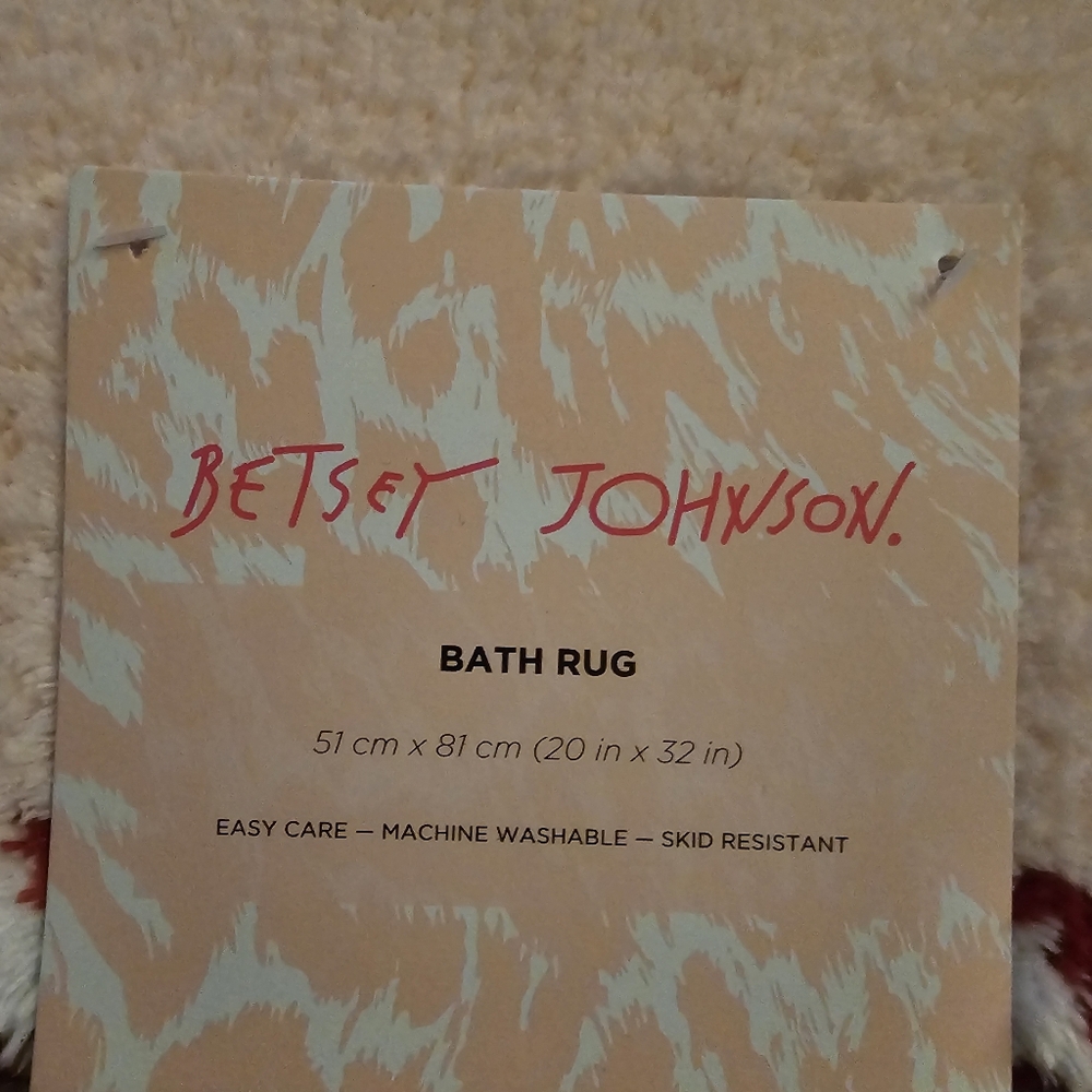 Betsey Johnson "Letter to Santa" bath rug - Picture 6 of 9